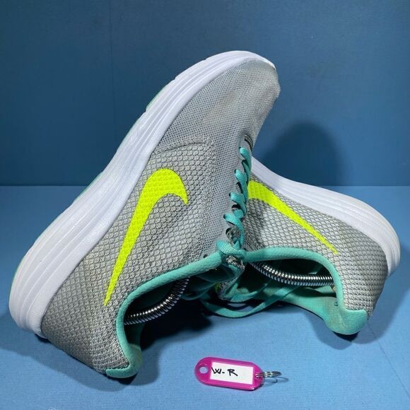 Nike Womens Revolution 3 819303-005 Gray Running Shoes Sneakers Size 9 - Picture 1 of 8
